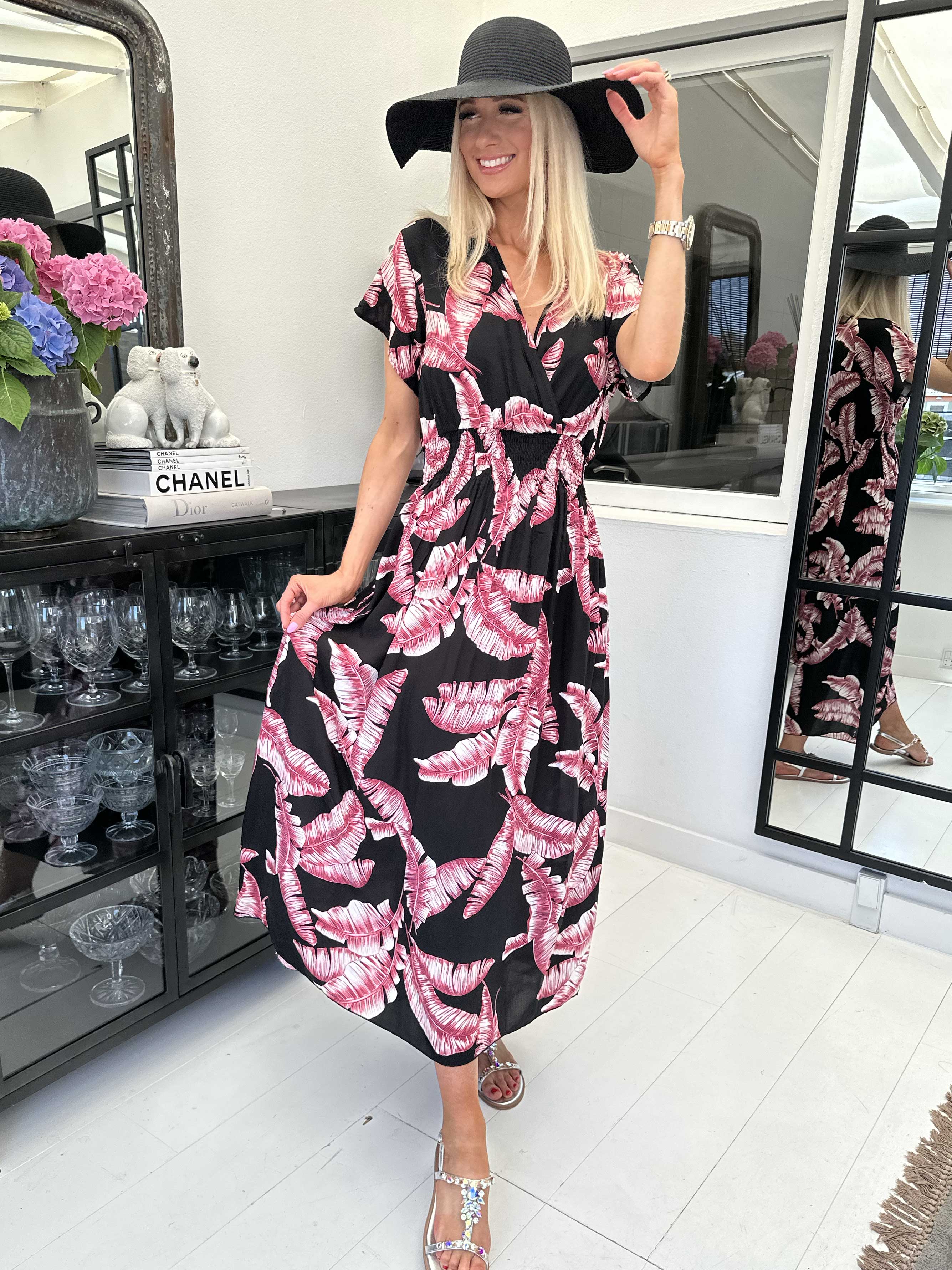 Misha leaf - Sød lang blomstret kjole med smock